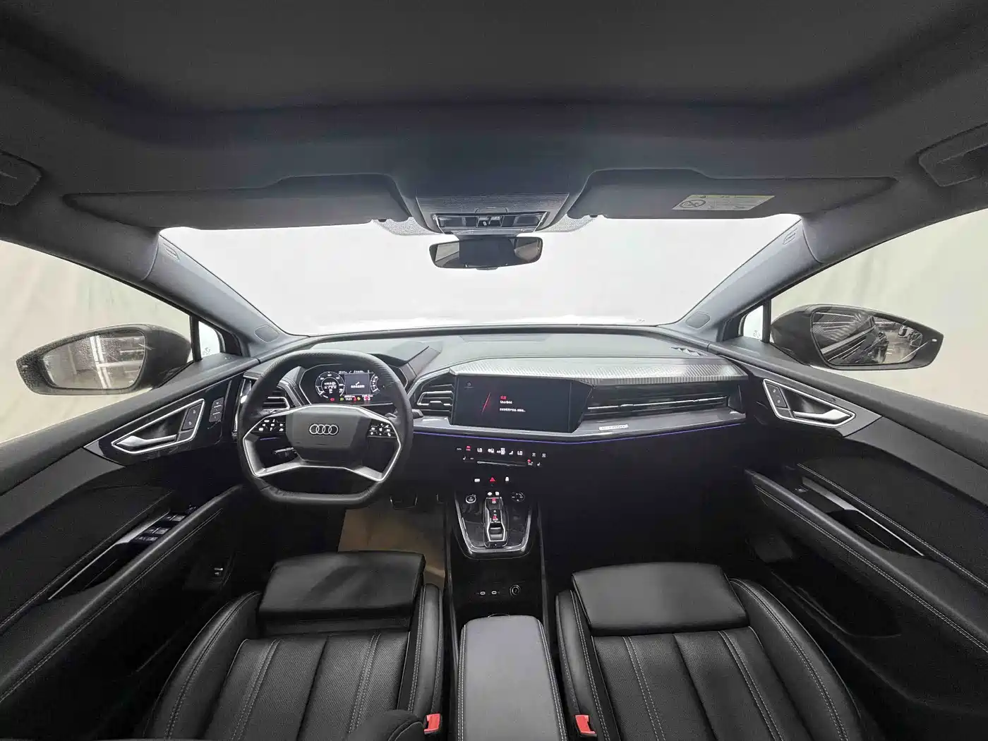 Audi Q4 e-tron 2024