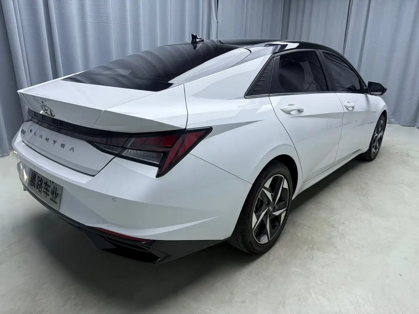 Hyundai Elantra 2022