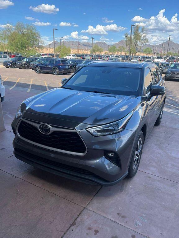 Toyota Highlander 2021