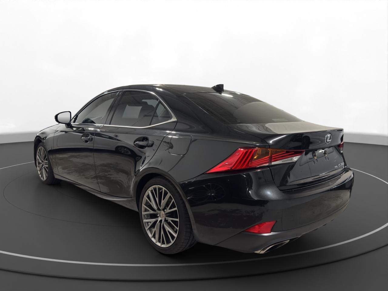 Lexus IS 2020