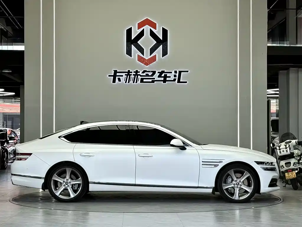 Genesis G80 2023