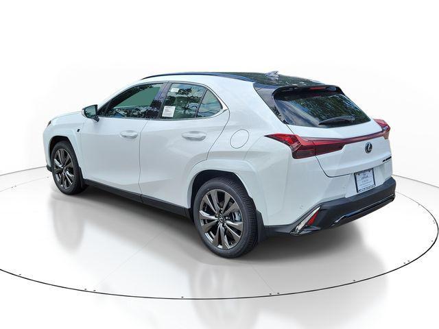 Lexus UX 2026