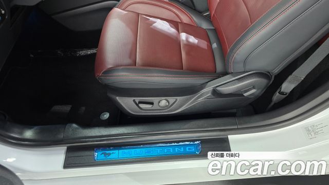 Ford Mustang 2025
