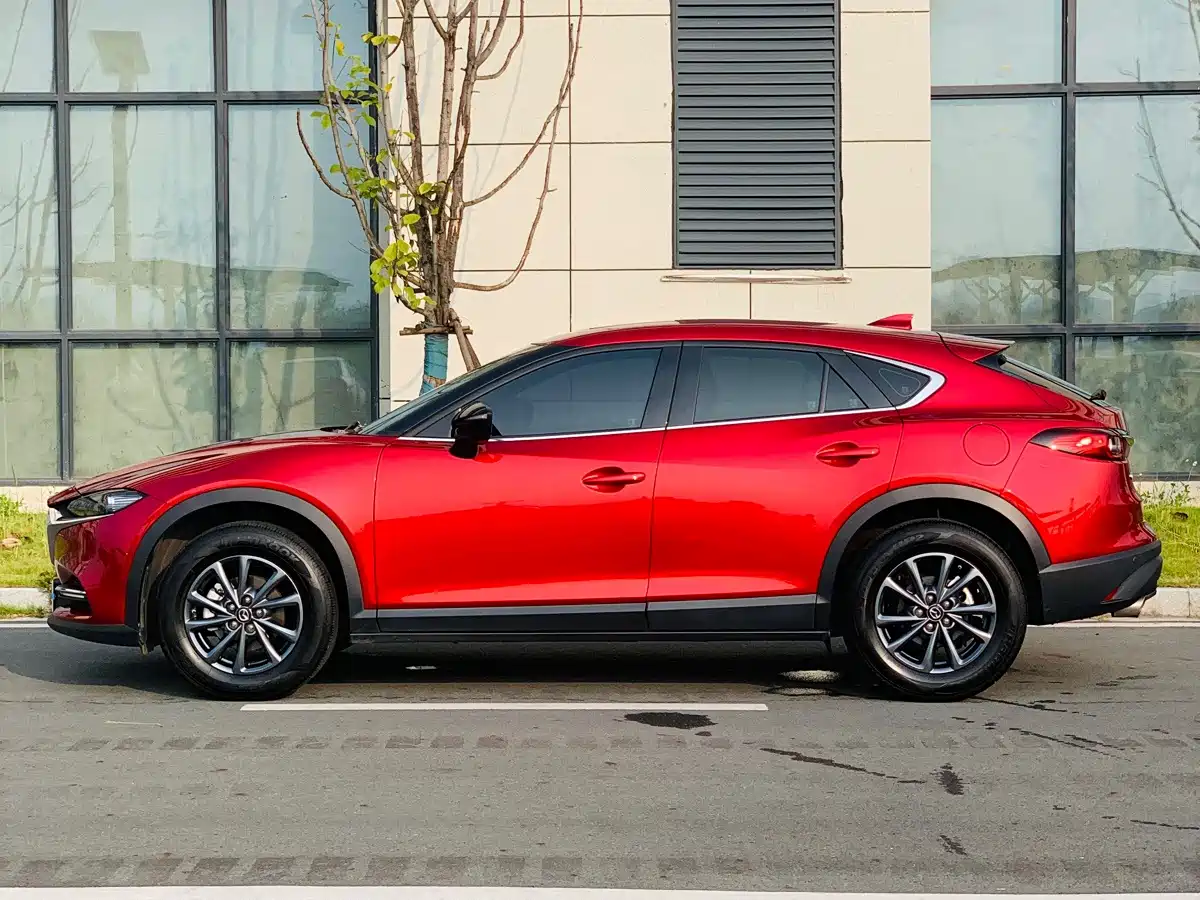 Mazda CX-4 2023
