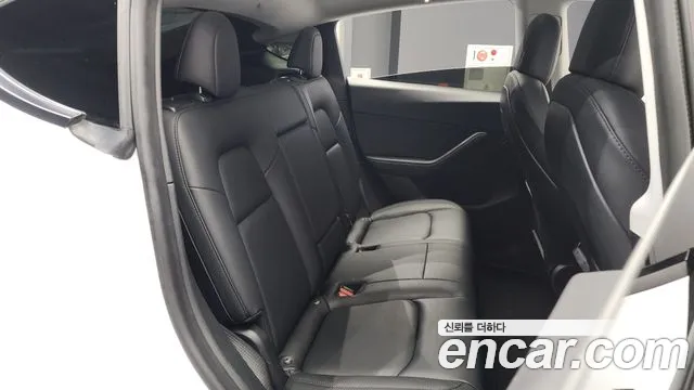 Tesla Model Y 2021