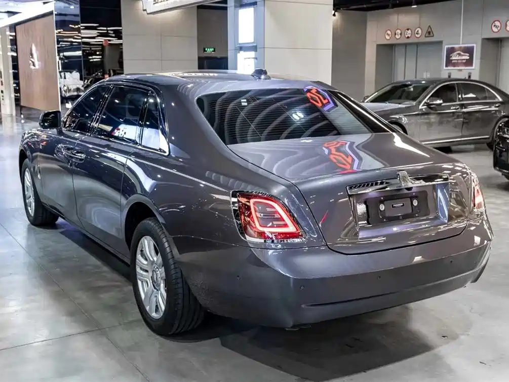 Rolls-Royce Ghost 2021