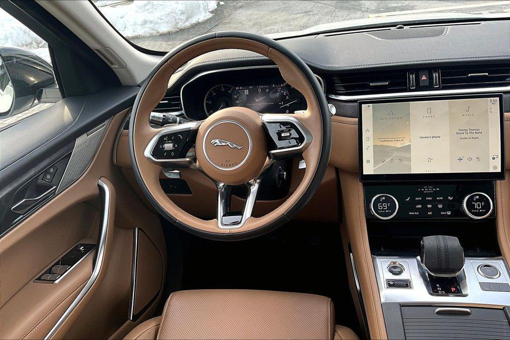 Jaguar F-Pace 2022