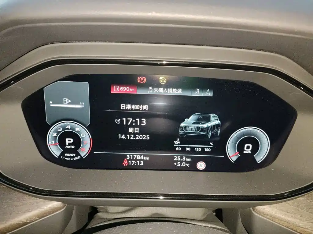 Audi Q6 2024