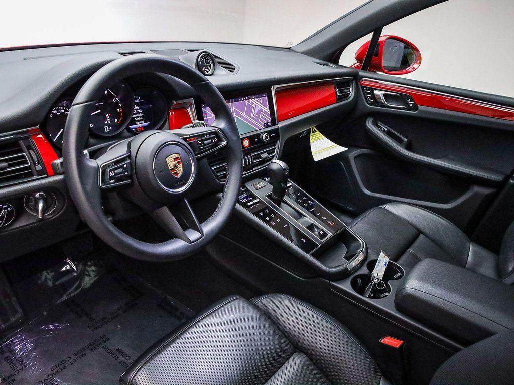 Porsche Macan 2025