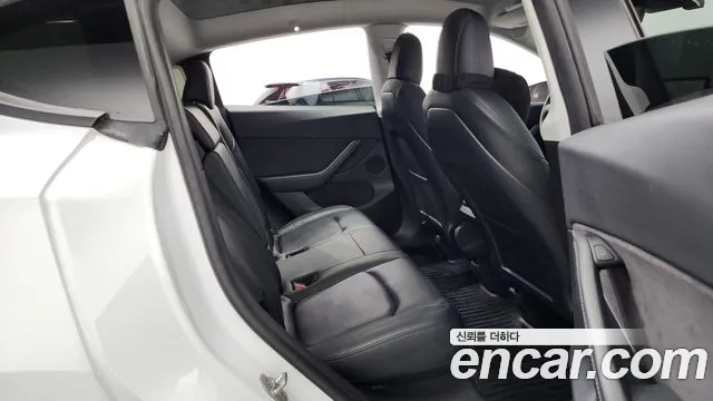 Tesla Model Y 2021
