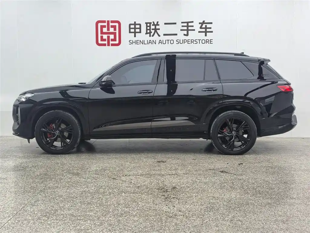 Audi Q6 2024