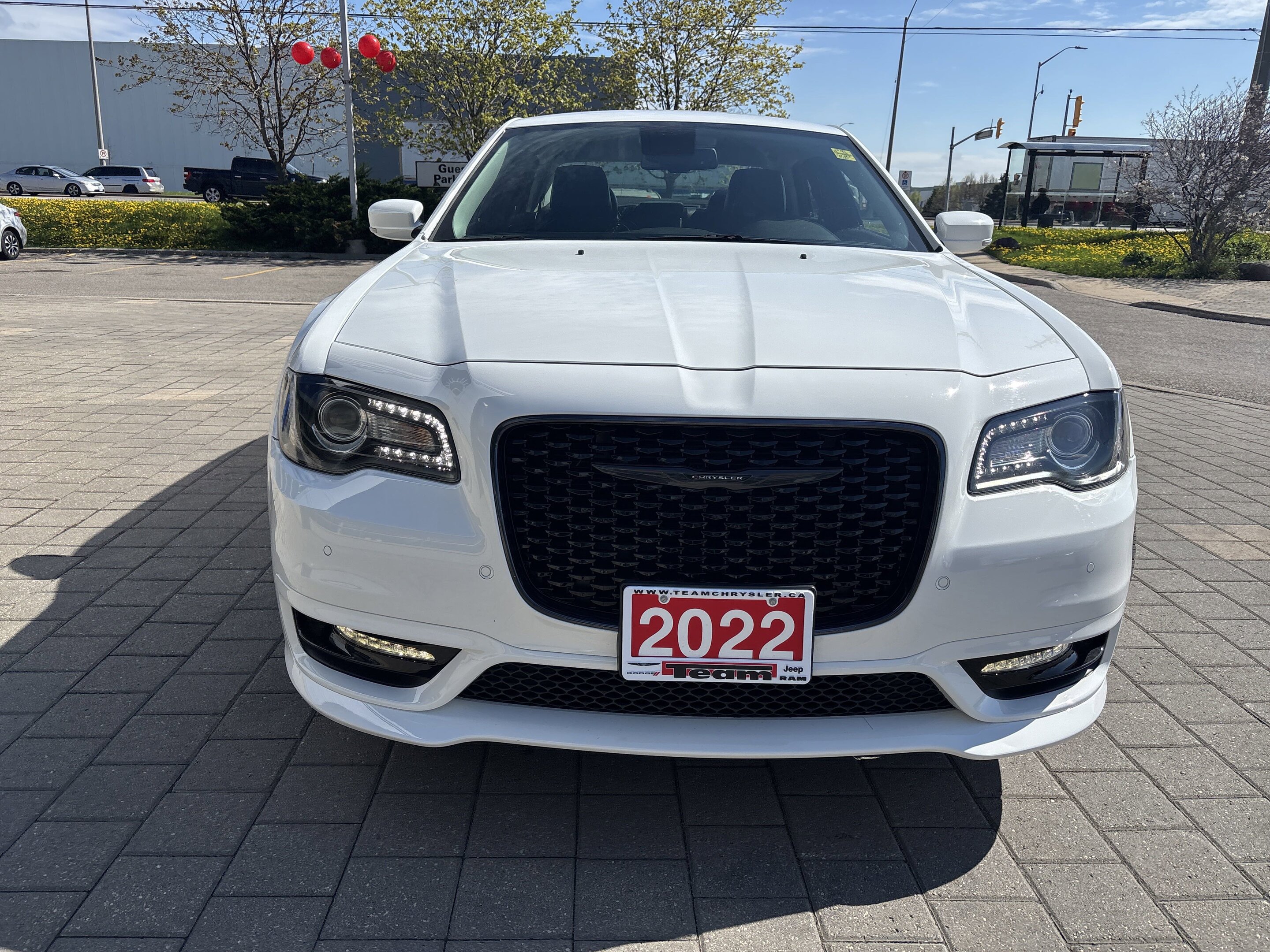 Chrysler 300 2022