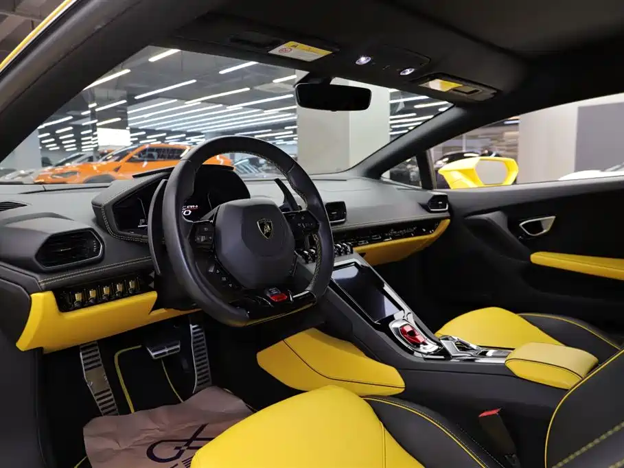 Lamborghini Huracán 2022