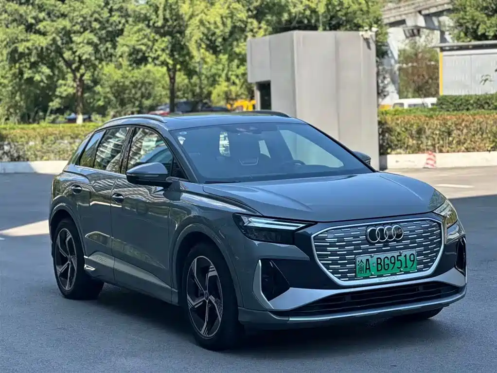 Audi Q4 e-tron 2025