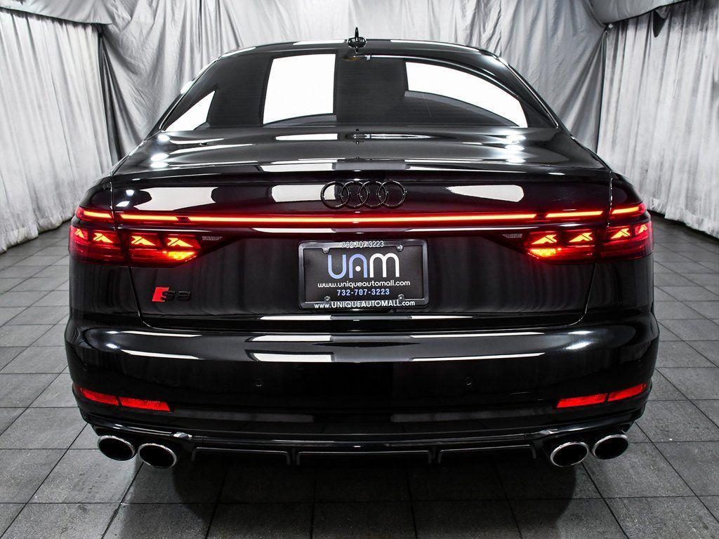 Audi S8 2023