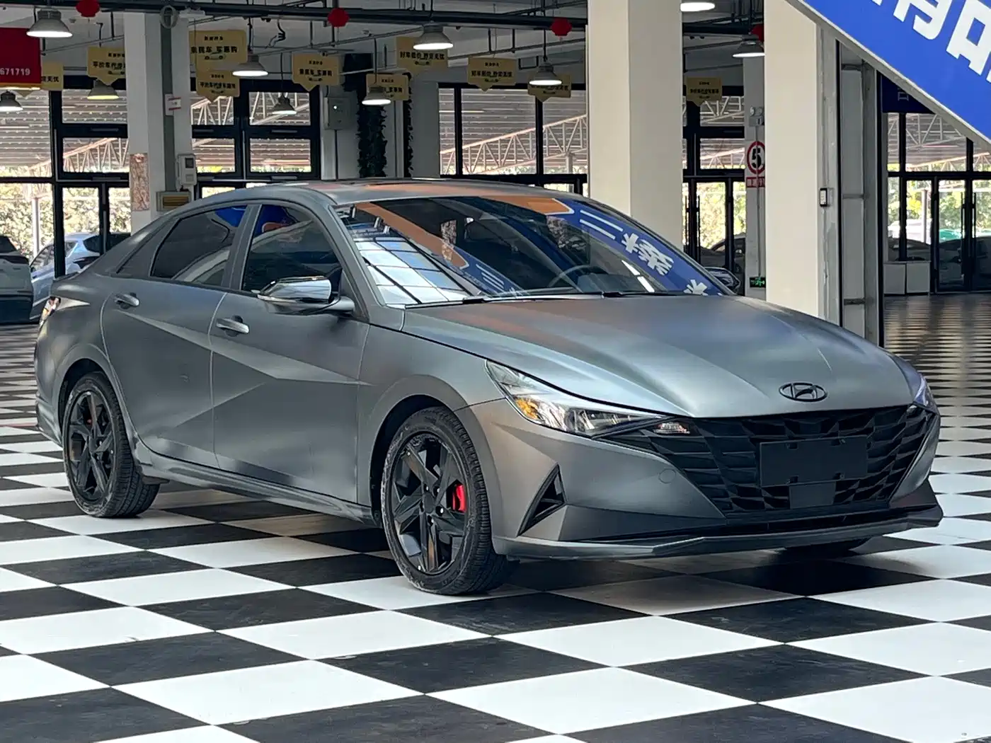 Hyundai Elantra 2023