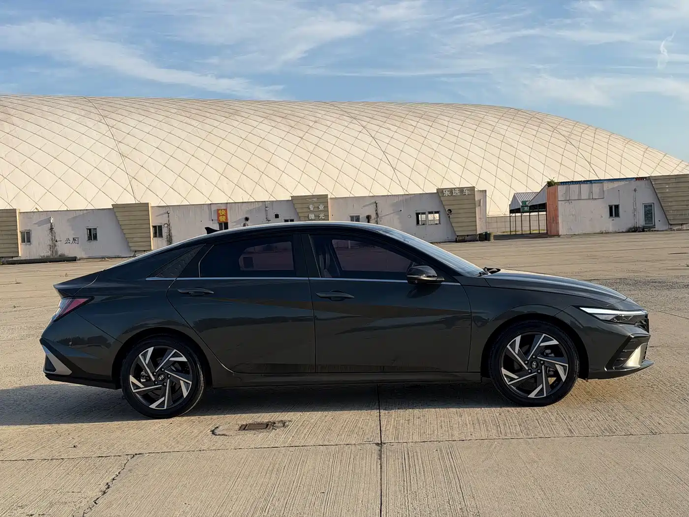 Hyundai Elantra 2023