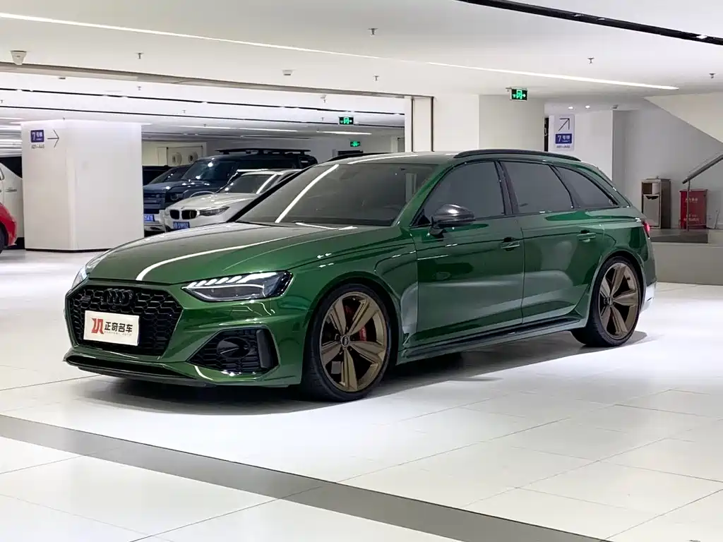 Audi RS 4 2021