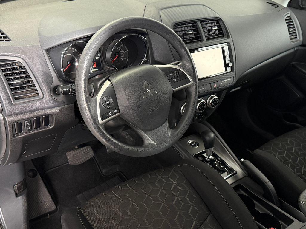 Mitsubishi Outlander Sport 2024