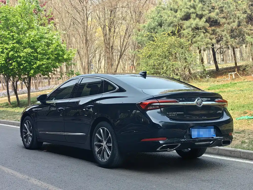 Buick LaCrosse 2022
