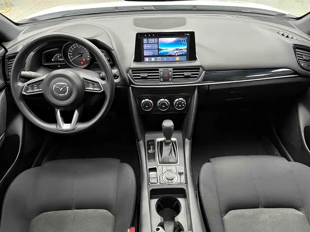 Mazda CX-4 2023