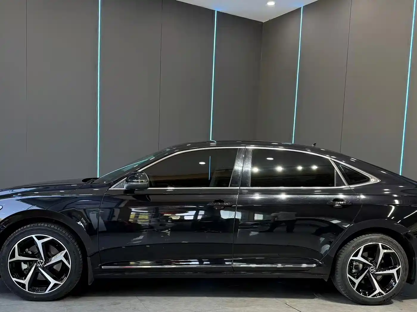 Volkswagen Passat 2024