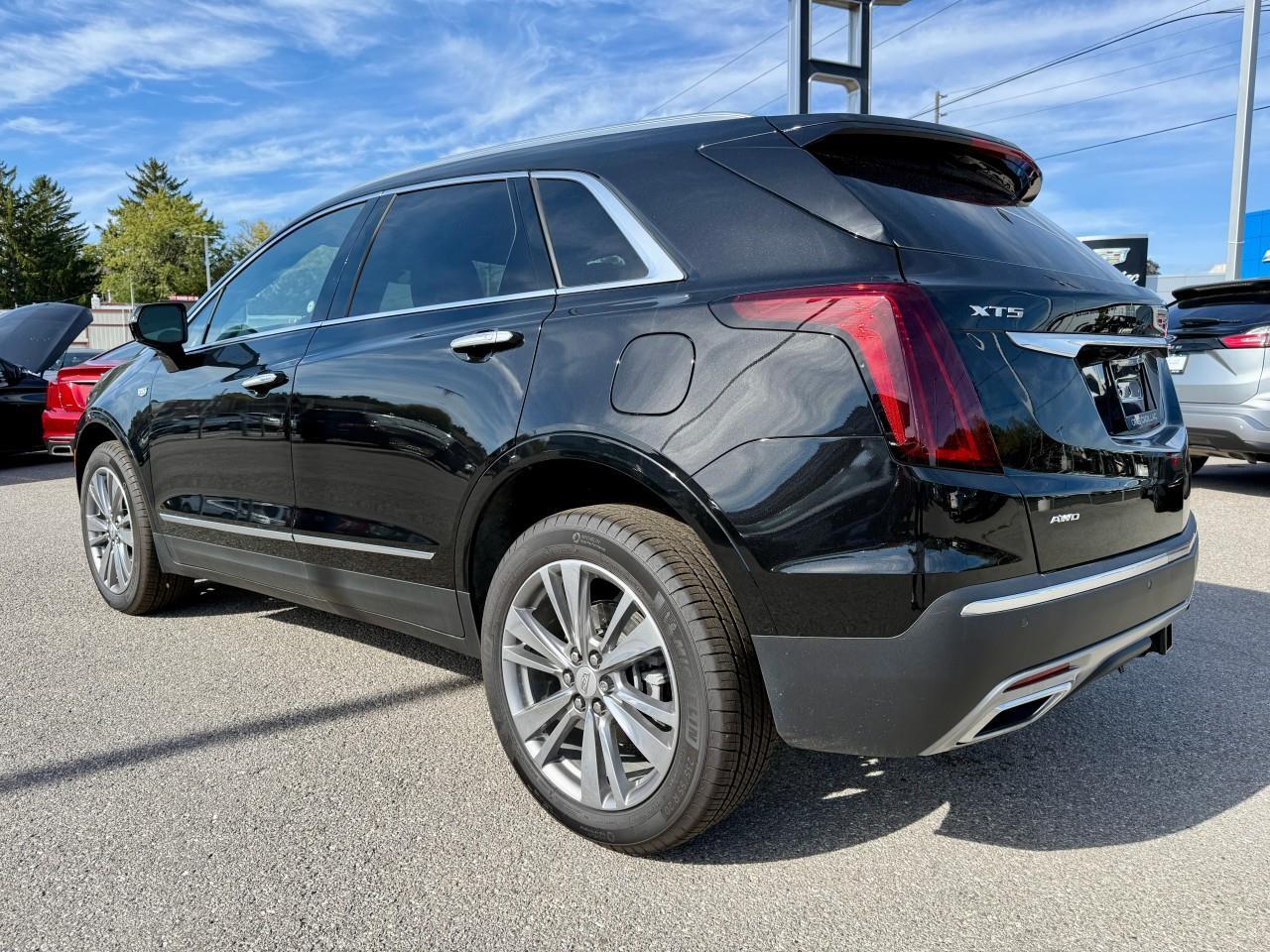 Cadillac XT5 2025