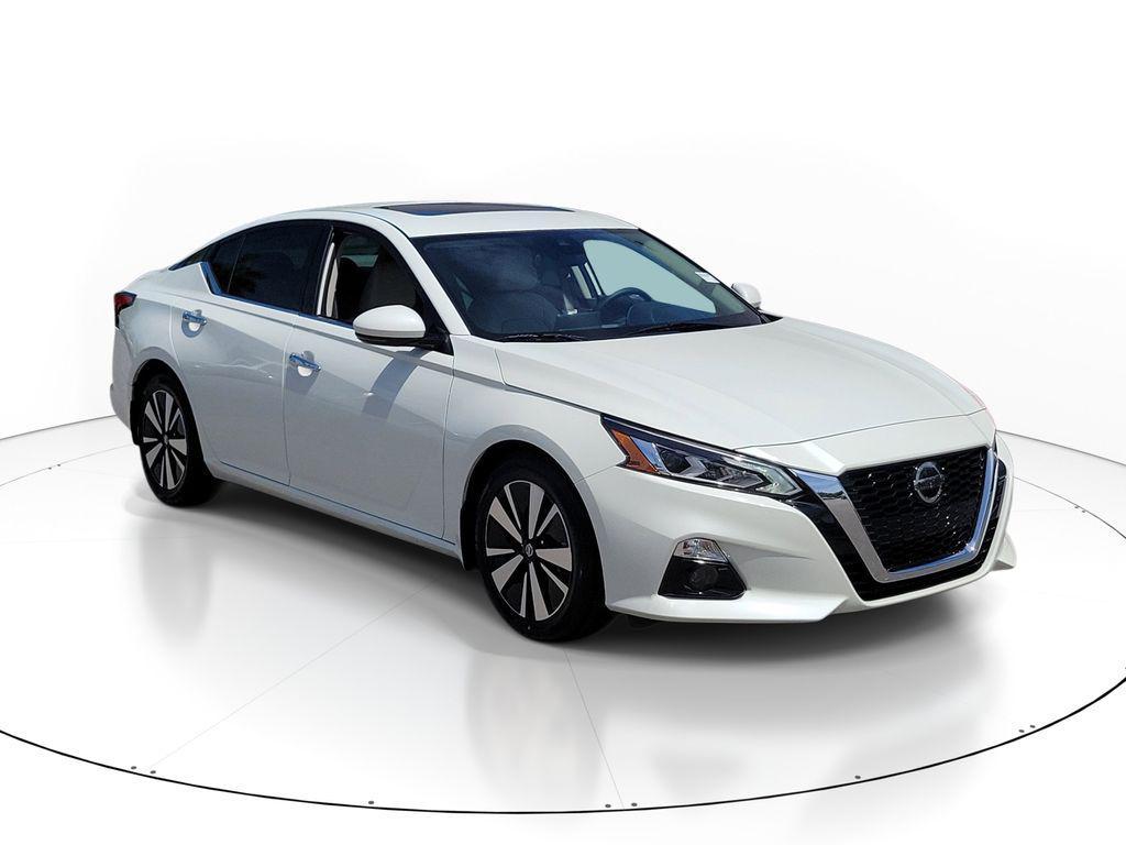 Nissan Altima 2021
