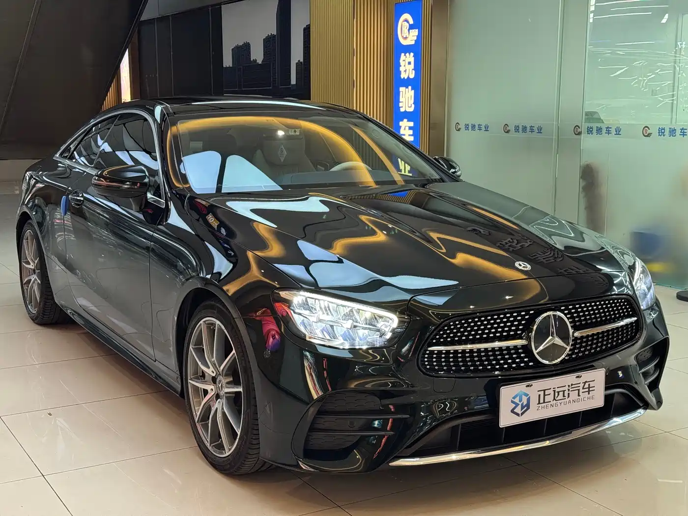 Mercedes-Benz E-Класс 2022