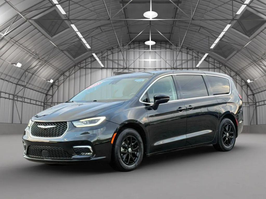 Chrysler Pacifica 2023