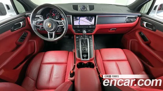 Porsche Macan 2021