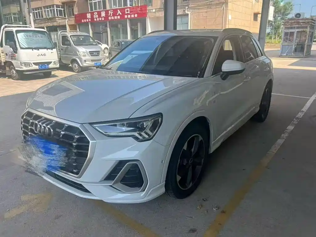 Audi Q3 2022