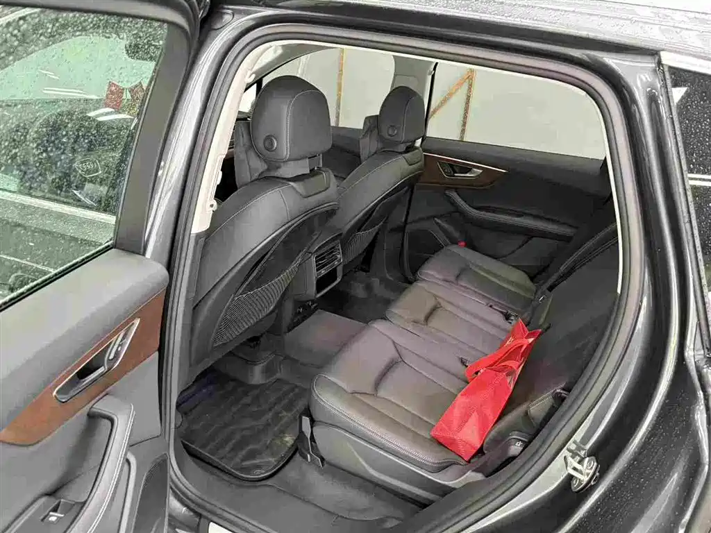 Audi Q7 2025