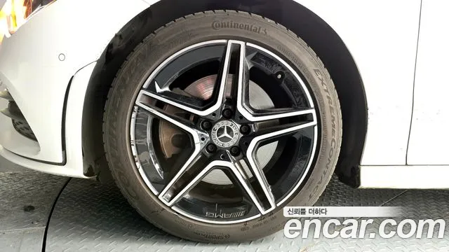 Mercedes-Benz CLA 2022