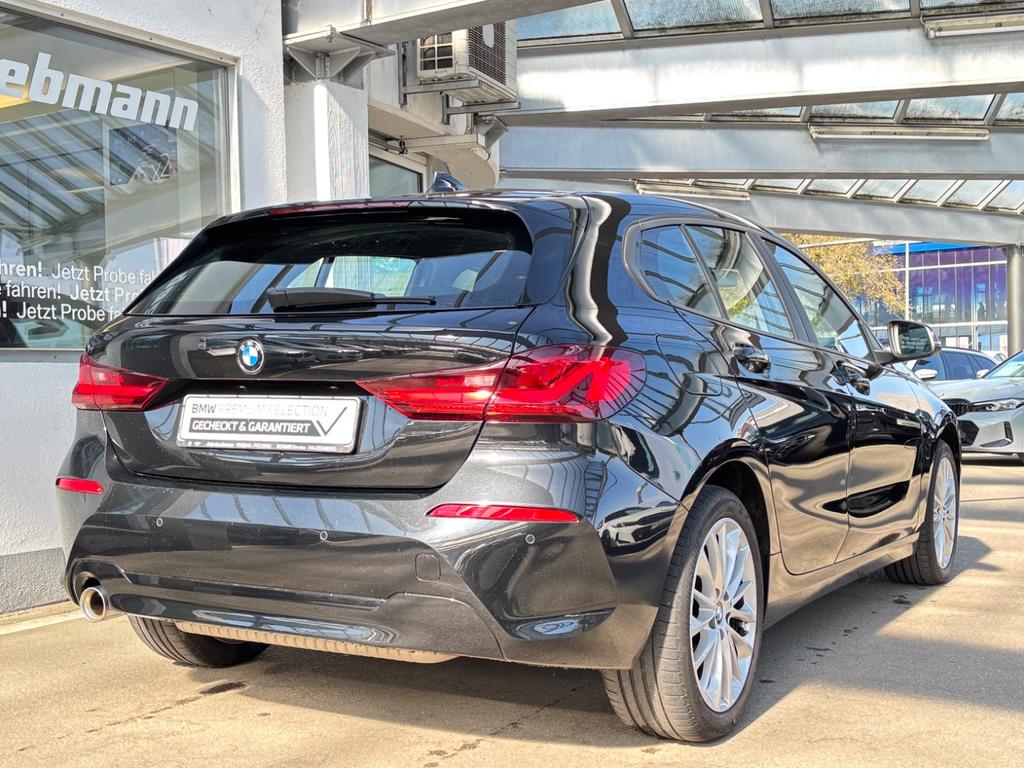 BMW 118 2021