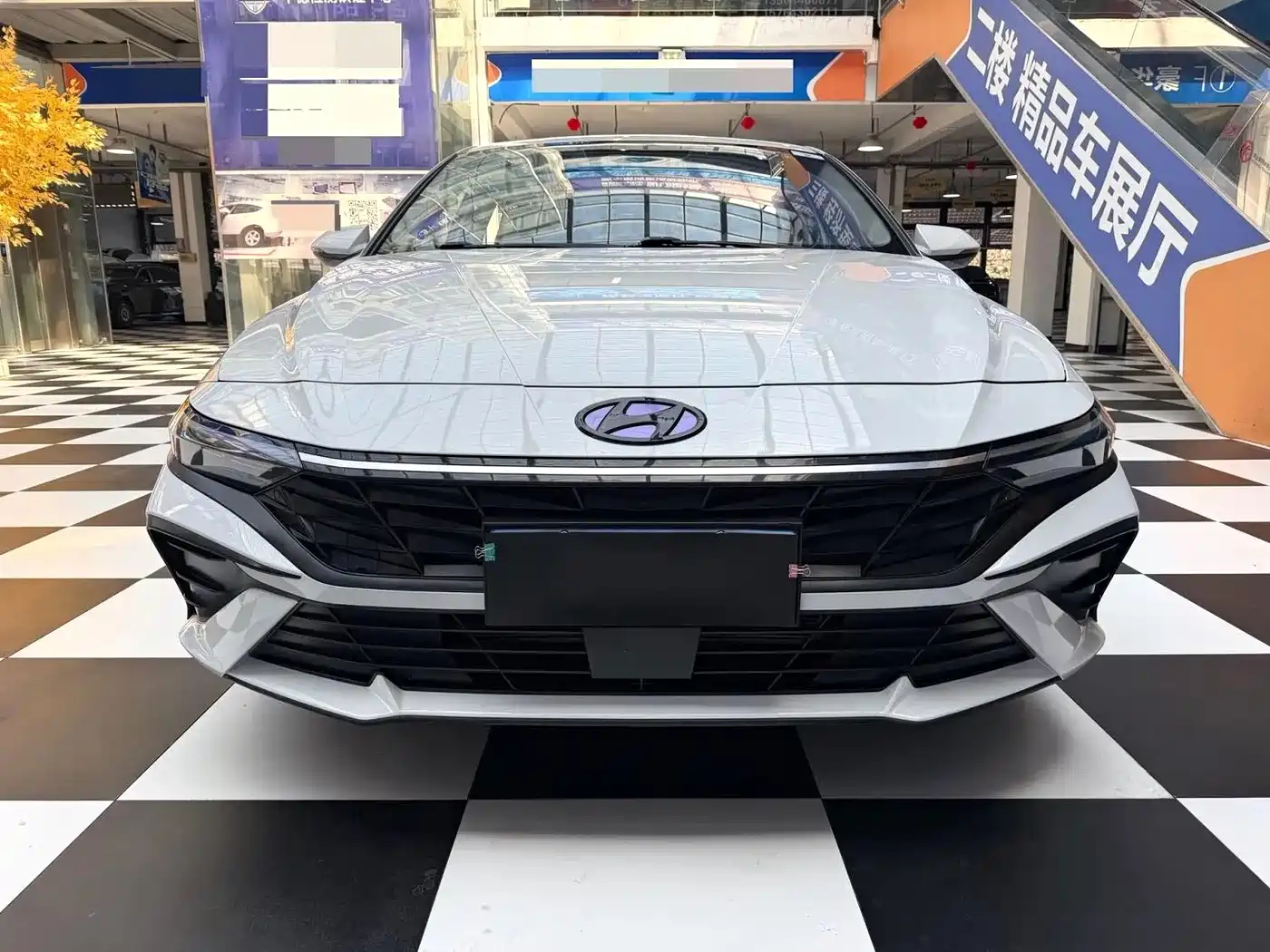 Hyundai Elantra 2023