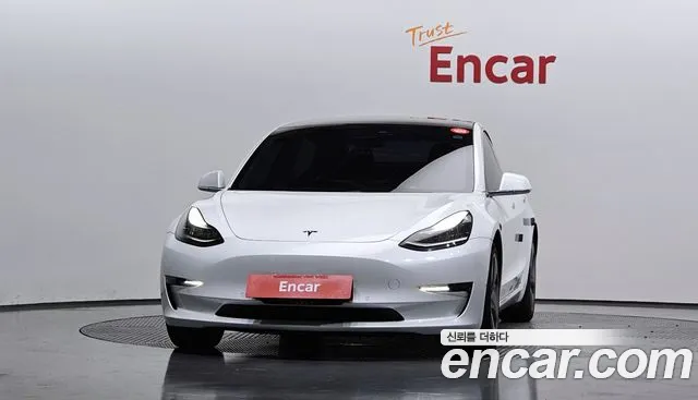 Tesla Model 3 2020