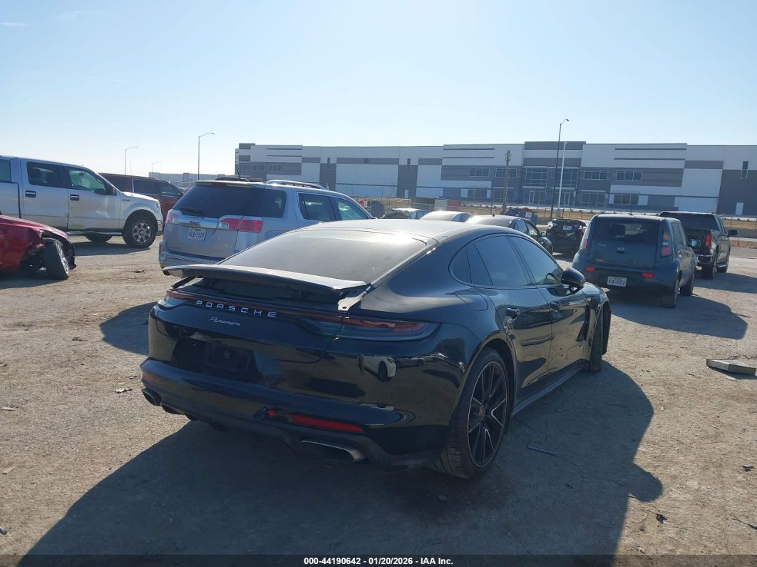 Porsche Panamera 2023