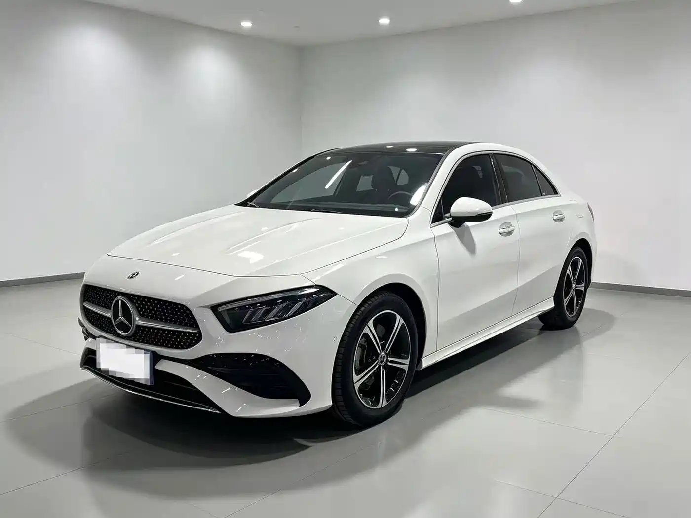 Mercedes-Benz A-Класс 2023