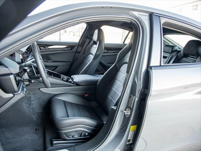 Porsche Panamera 2025