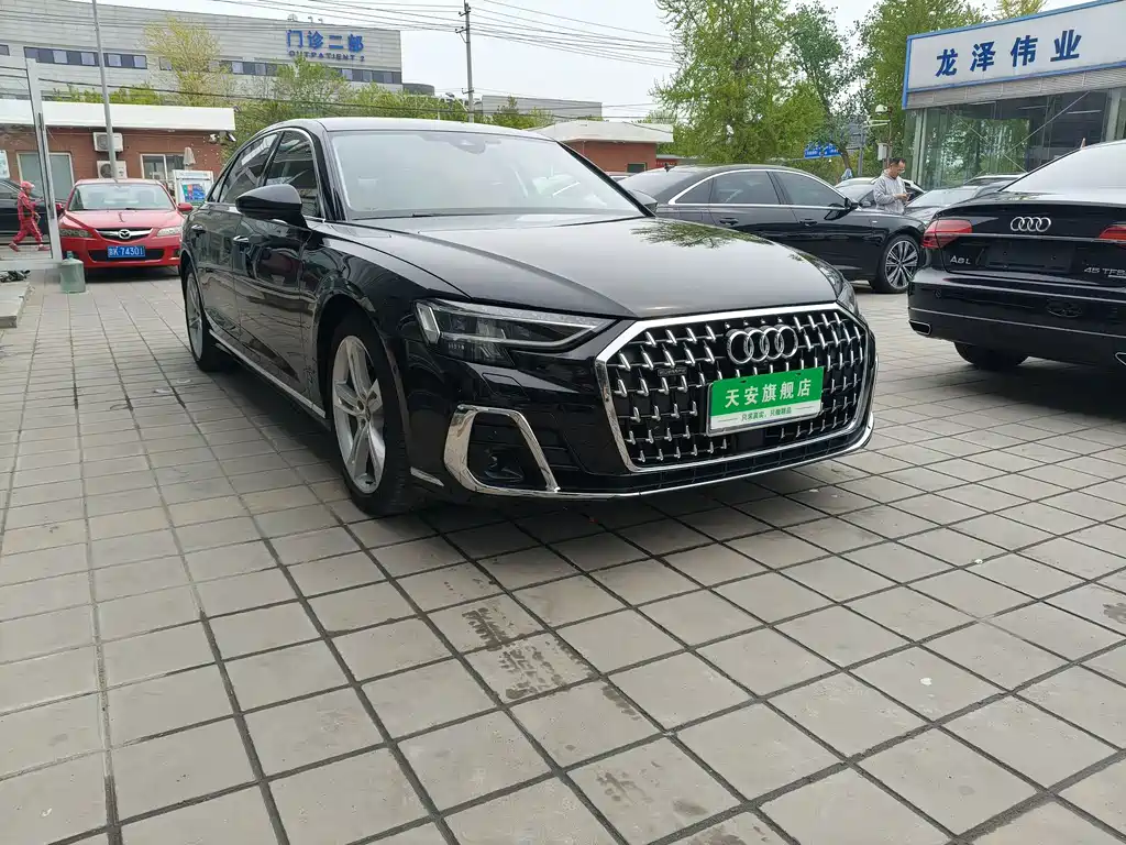 Audi A8 2023