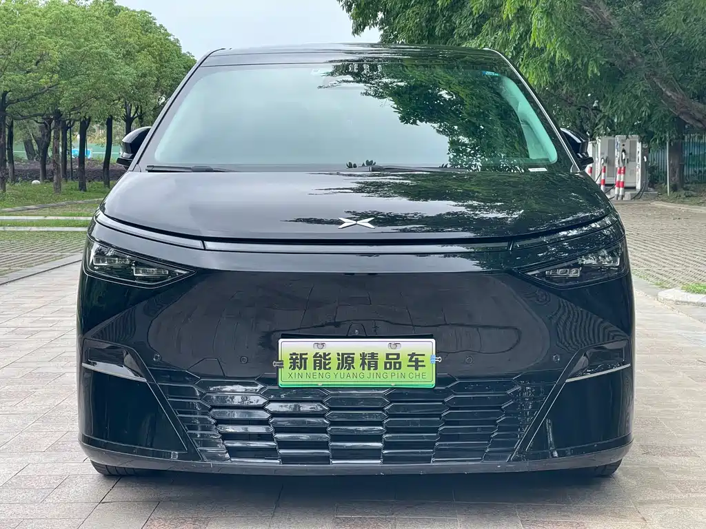 Xpeng X9 2024