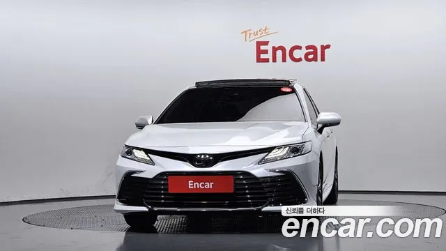 Toyota Camry 2021
