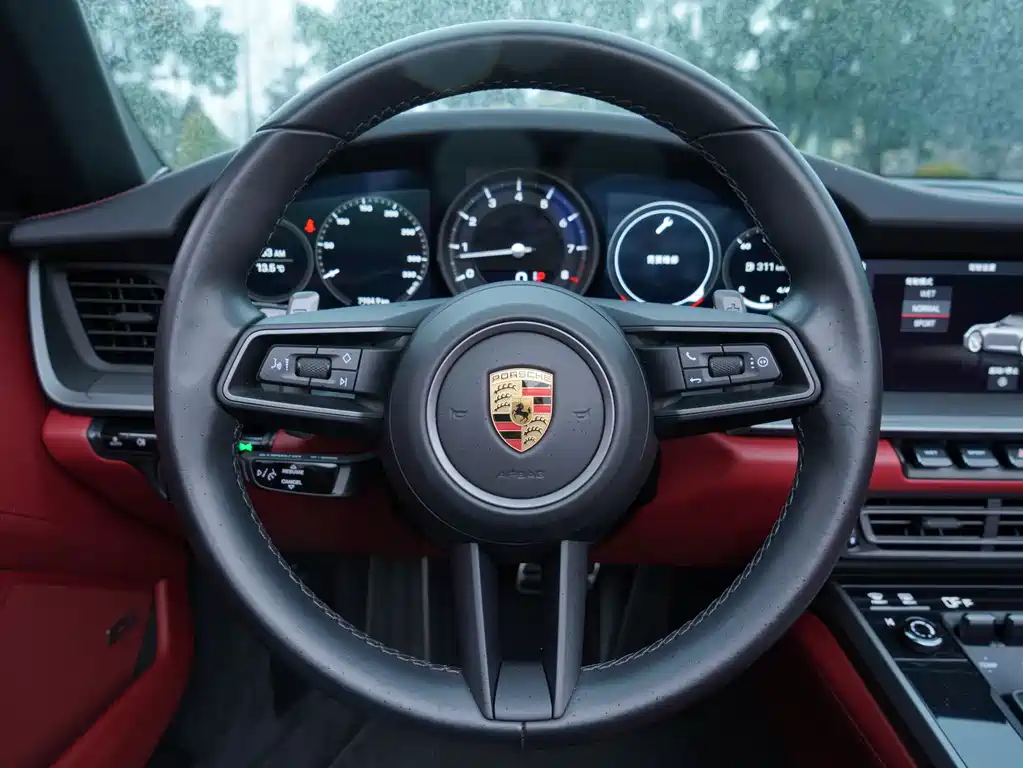 Porsche 911 2021