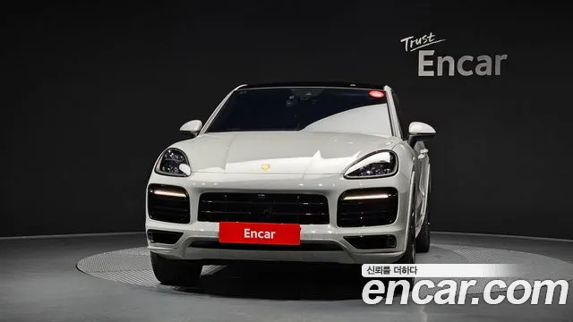 Porsche Cayenne 2022