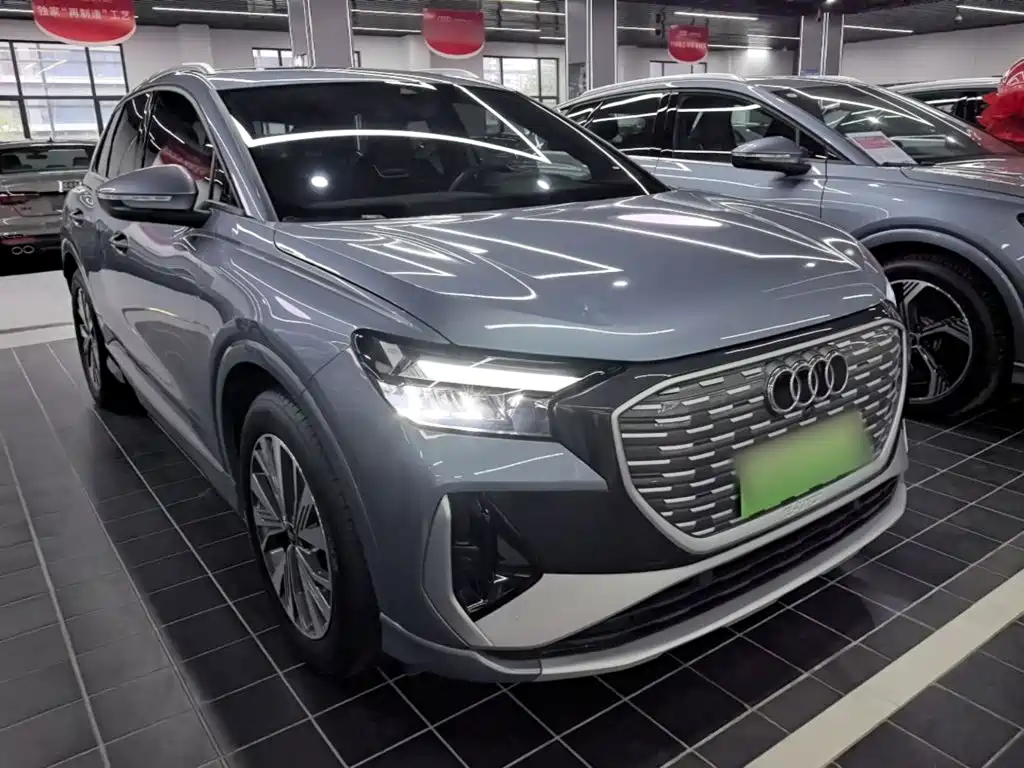 Audi Q4 e-tron 2025