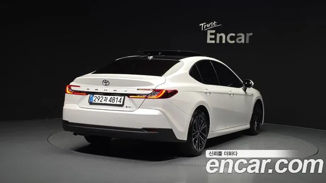 Toyota Camry 2025