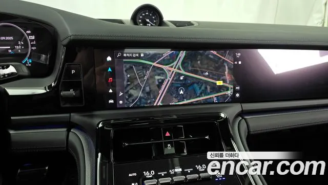 Porsche Panamera 2025