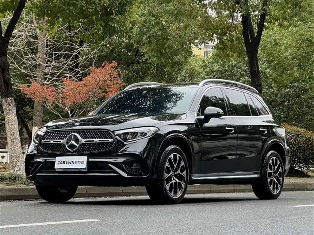 Mercedes-Benz GLC 2025