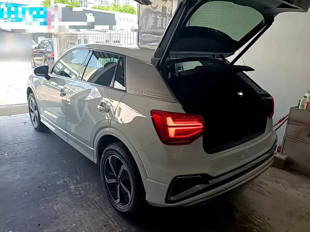 Audi e-tron 2022